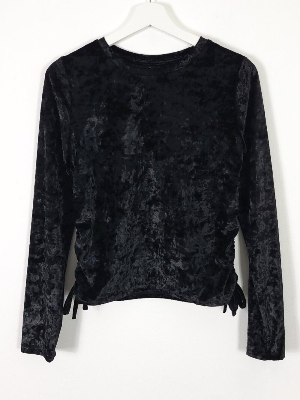 NWT art class Velvet Top